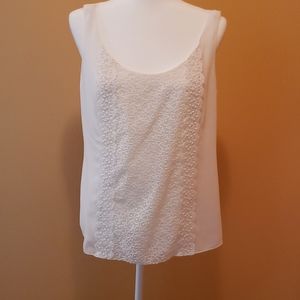 Loft sleeveless lace front blouse